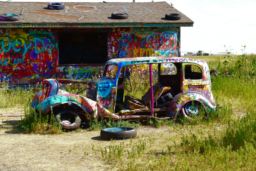 structure of vw in a compound with colors spattered on everything