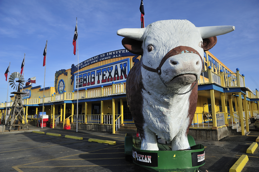 exteriors of the big texan steak ranch route 66 in texas