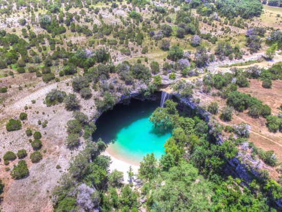 10 Prettiest Natural Springs in Texas - Texas Travel 365