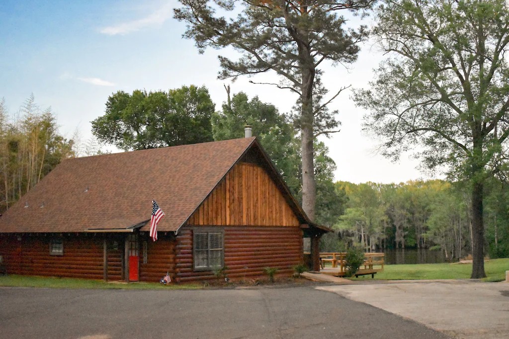 a photo of a breathtaking lakefront lodge one of the best lake cabins in Texas