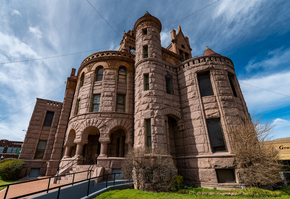 Side picture of the Wise County Courthouse in Decatur on the square, a castle in Texas.