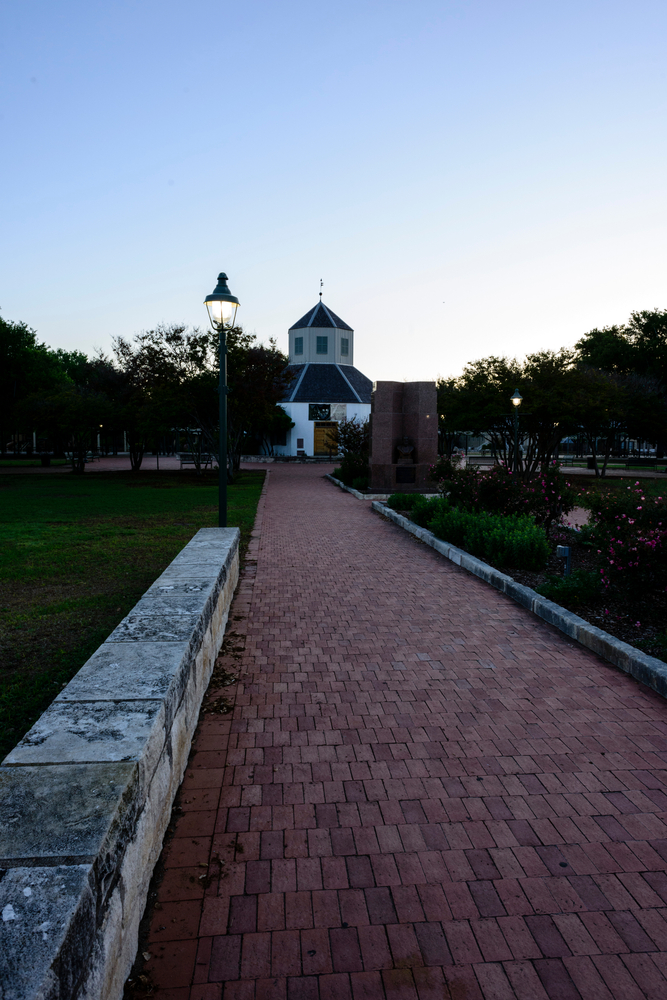 a pathway leading to Marktplatz in Fredericksburg, where the skating rink is hosted.