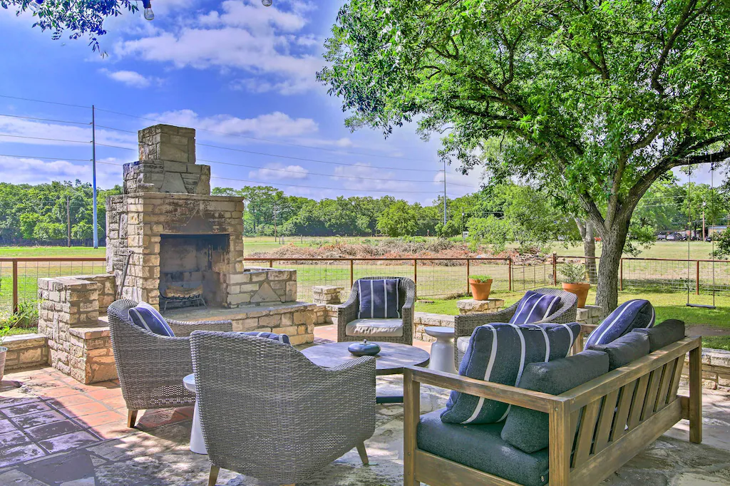 fire pit at the comfort cottage