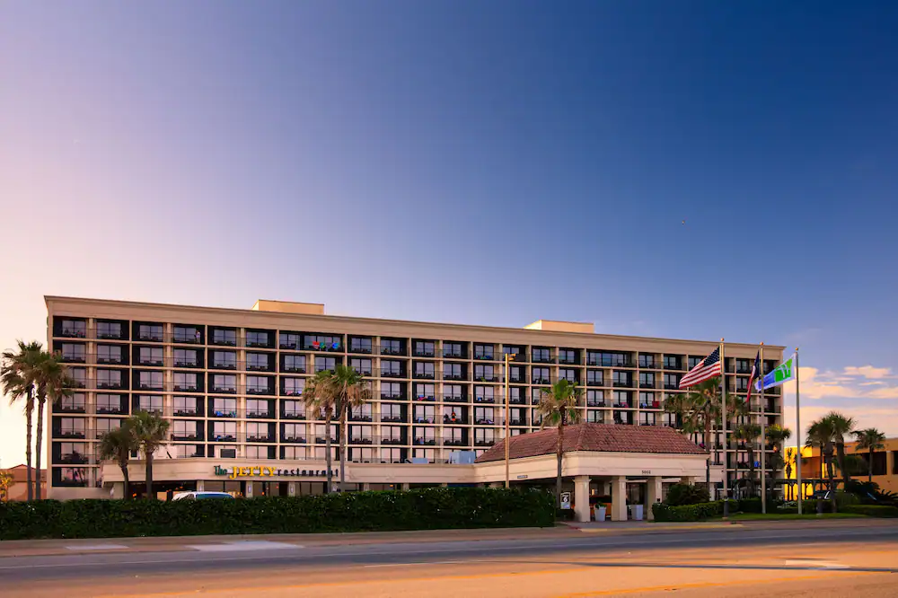 Holiday Inn Resort is one of the more popular Galveston hotels on the beach