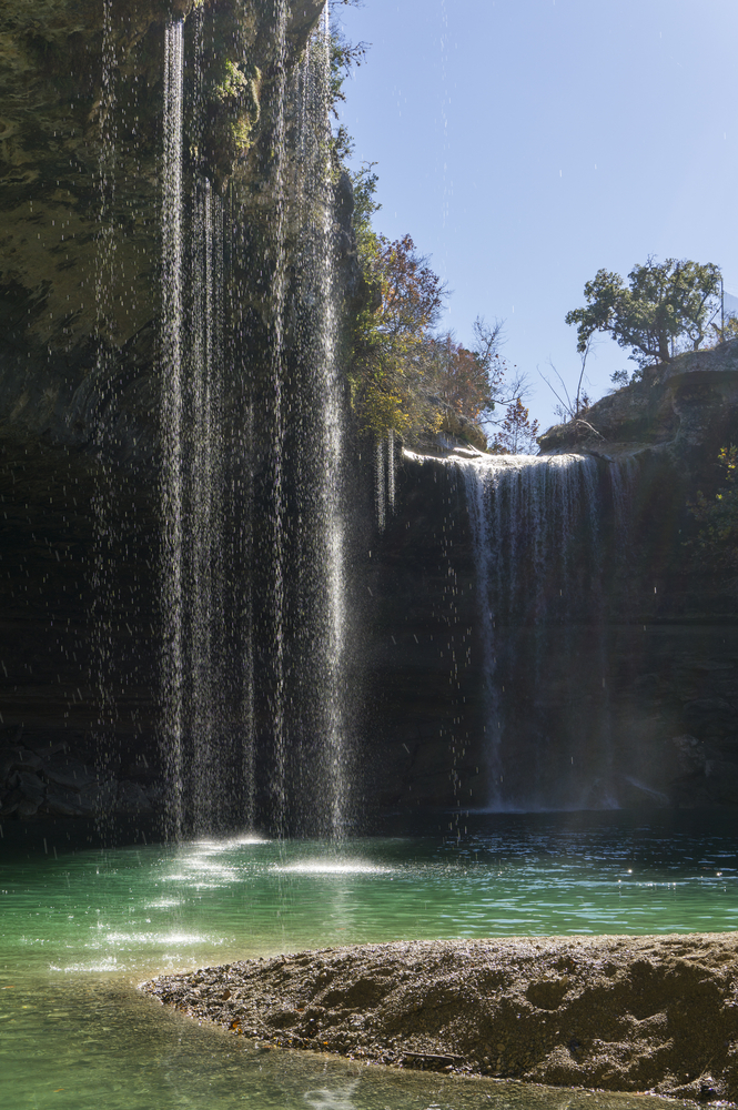 photo of hamilton falls and swimming hole. one of the best waterfalls in austin