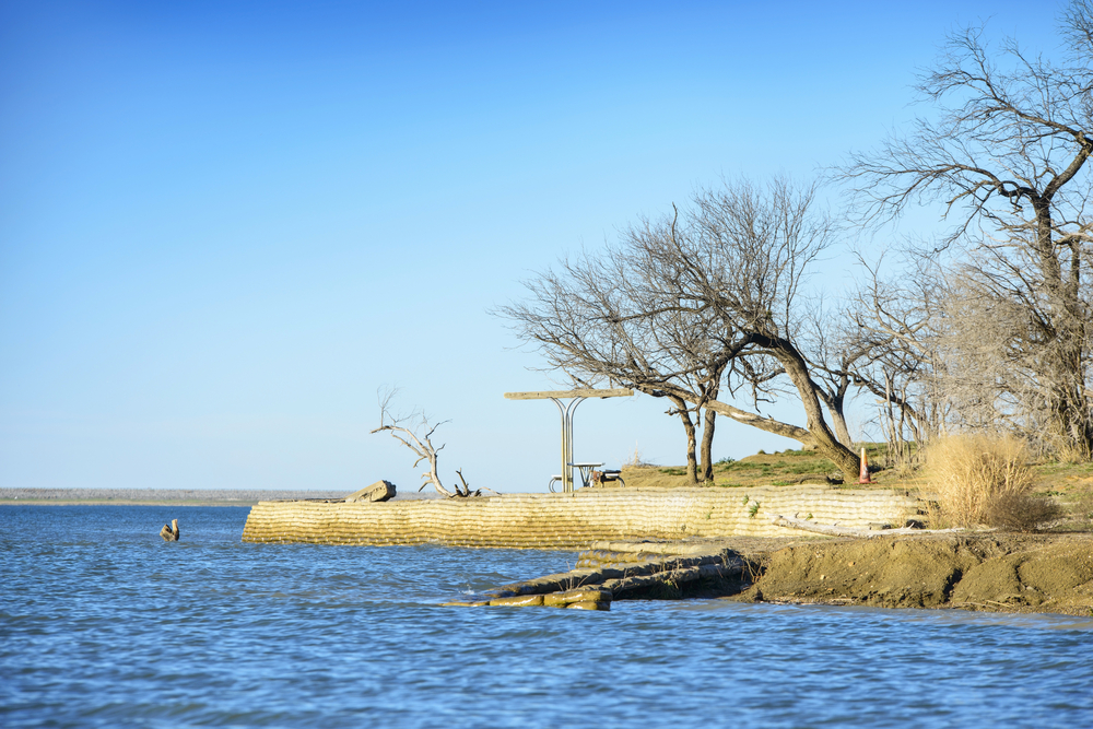 Cedar Creek is one of those lakes in Dallas that has some steep shorelines, as shown in this photo, and lots of trees around the shore.